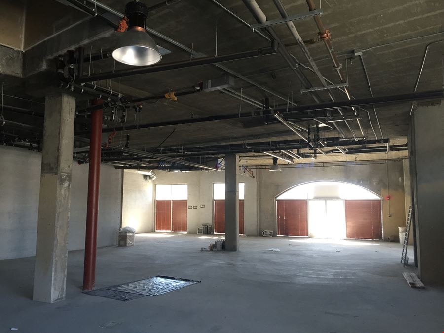 Hollydale Plaza