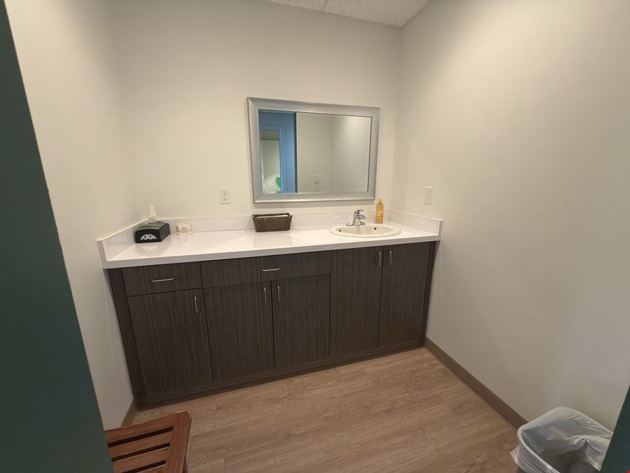 553 40 Street South, Unit 1