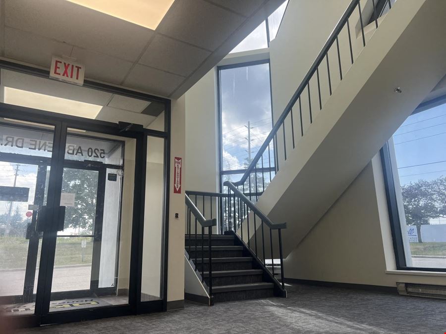 520 Abilene Drive, Mississauga, ON L5T 2H7