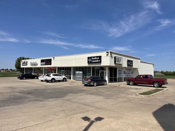 Preview of Retail space for Rent at 1407 S. Country Club Rd.