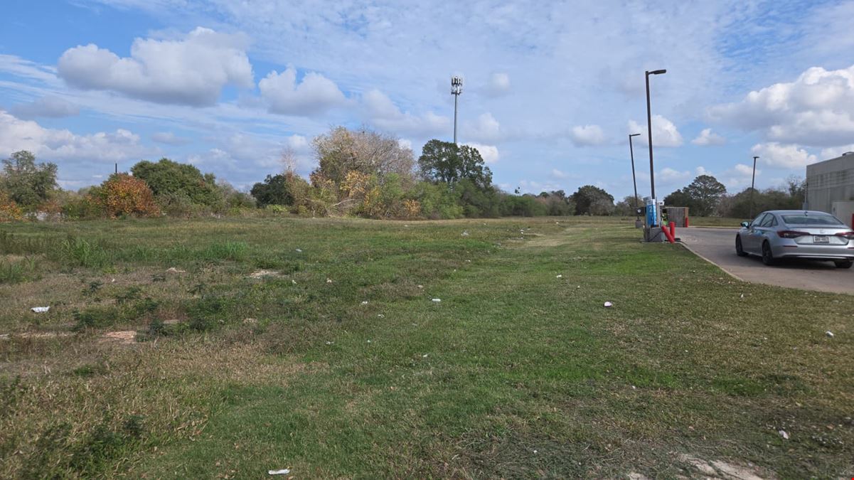 Prime 1.5-Acre Development Site: Shovel-Ready Car Wash in Rosenberg
