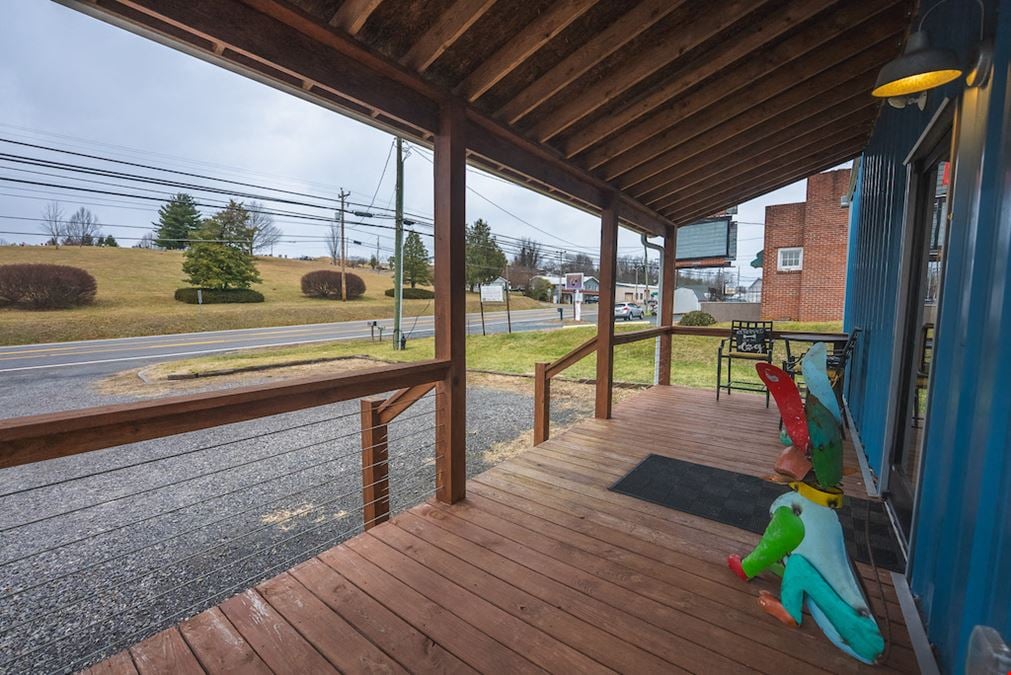 Commercial Building in Abingdon, VA for Sale