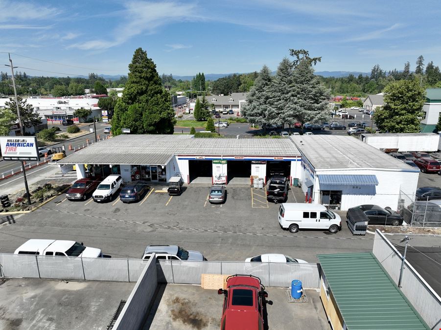 943 SW Baseline St