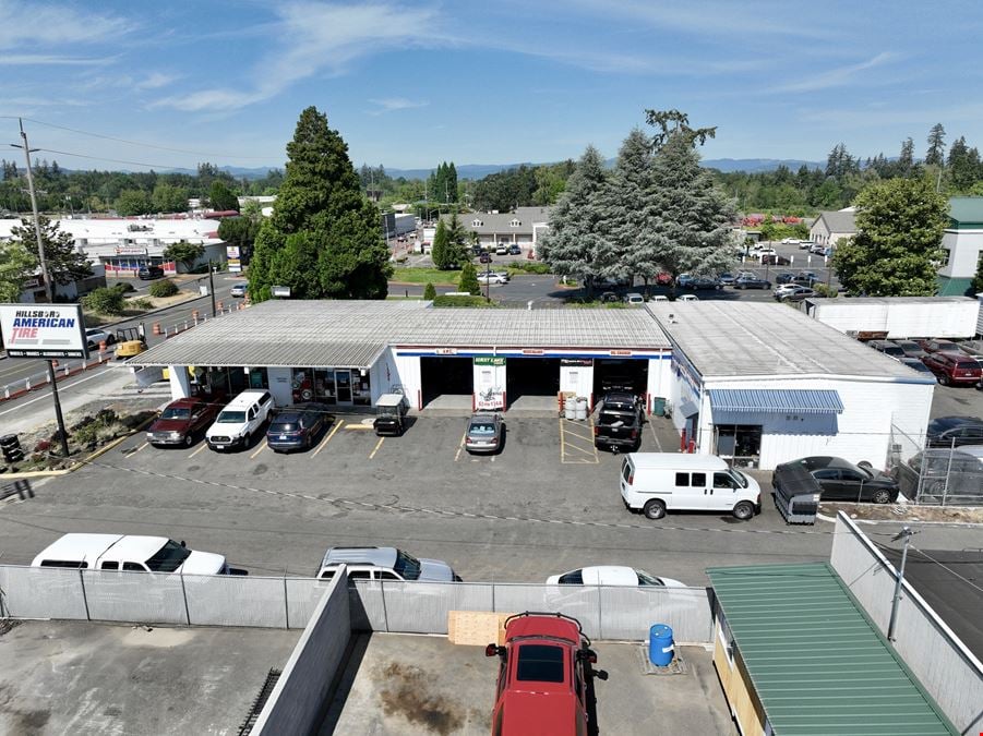 943 SW Baseline St