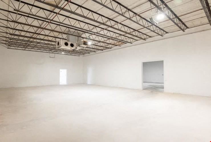 Freestanding Office/Warehouse Building