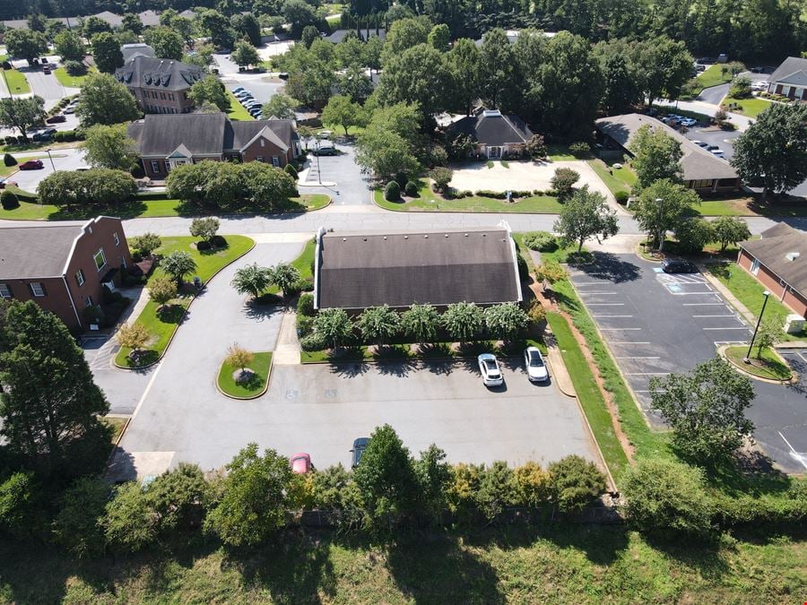 160 Hawthorne Park