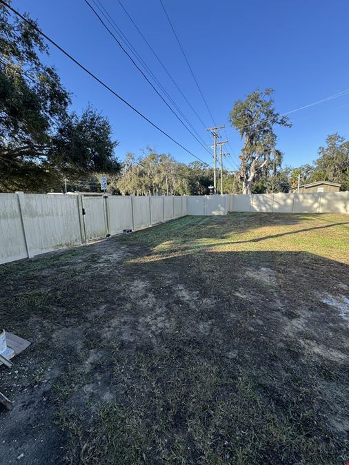 Building and Real Estate for Sale