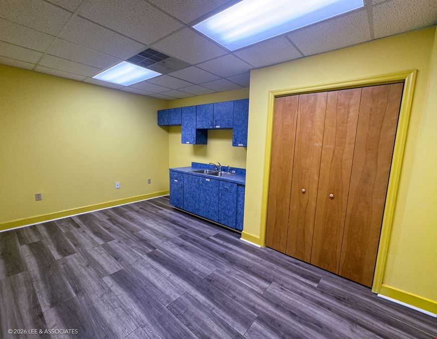 Gateway Center - 1037 West US Highway 90, Unit 11 and Unit 14
