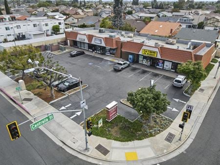 Preview of Retail space for Sale at 20942 Bloomfield Ave