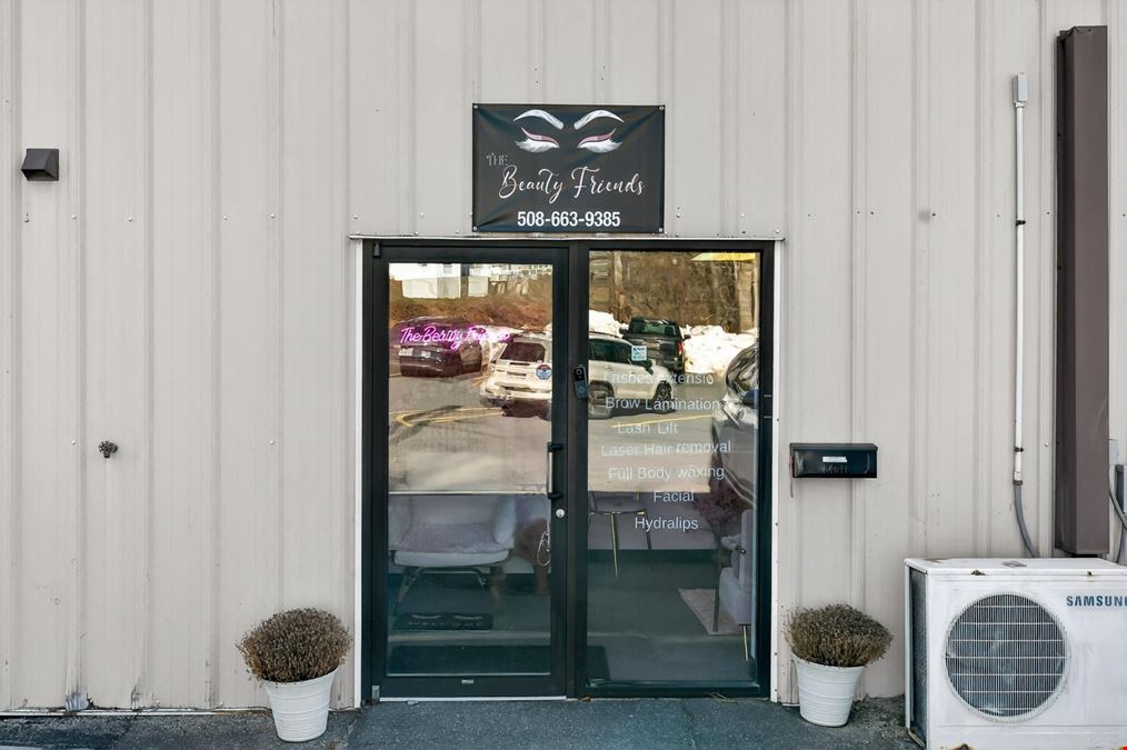 123 S Main St, Athol