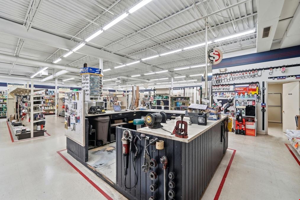 Two-Building Retail / Owner-User Opportunity - Hamilton Ave