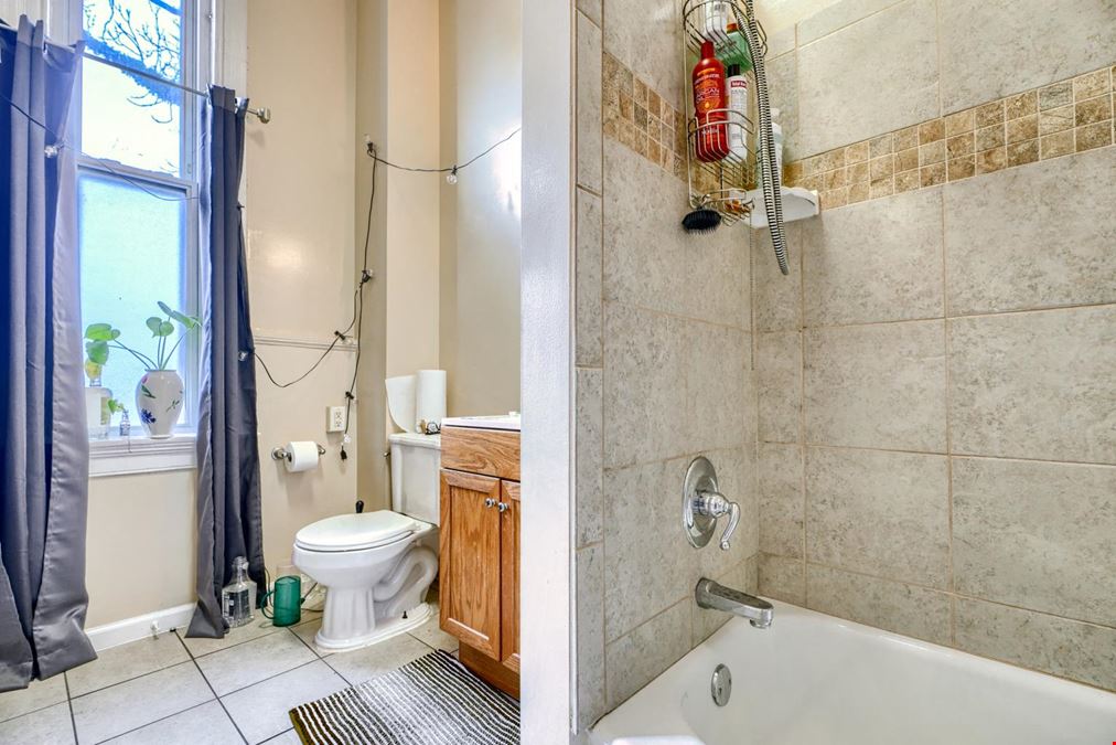 2106 Saint Paul St, 21218