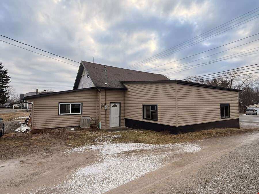 4445 East Pike