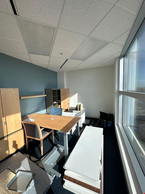 1,259 - 9,484 sqft private office units for rent in Burlington
