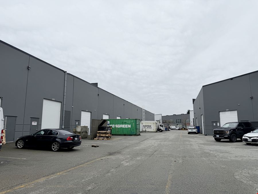 #2111-1225 Kingsway Avenue