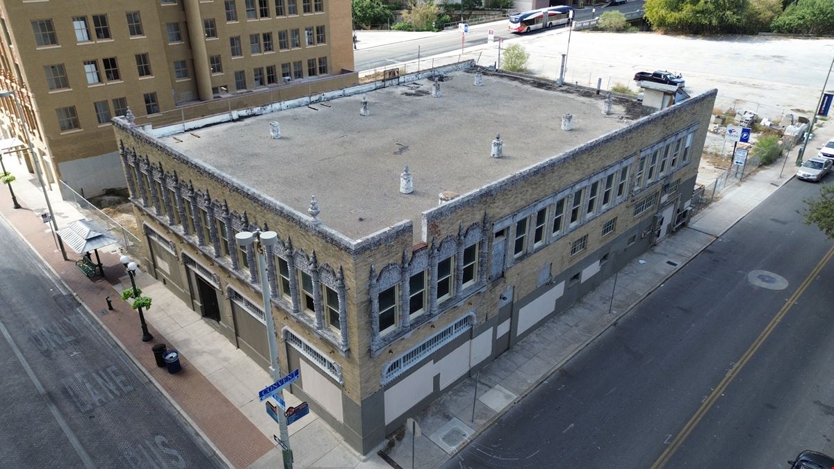 The Flats & The Voss Building