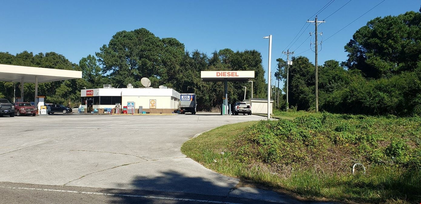 Well known Circle K with +25 years of occupancy + 1.08 acres of developable land