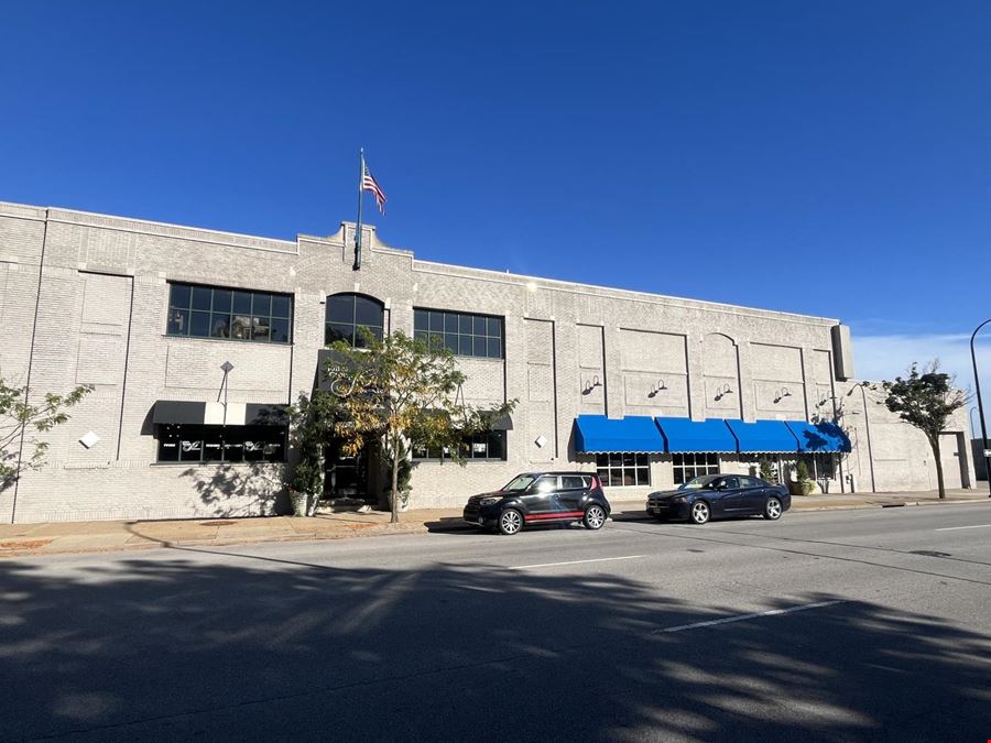 701 South Broadway Street