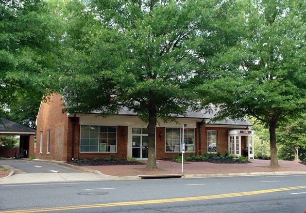 Preview of Retail space for Rent at 191 W Broad St
