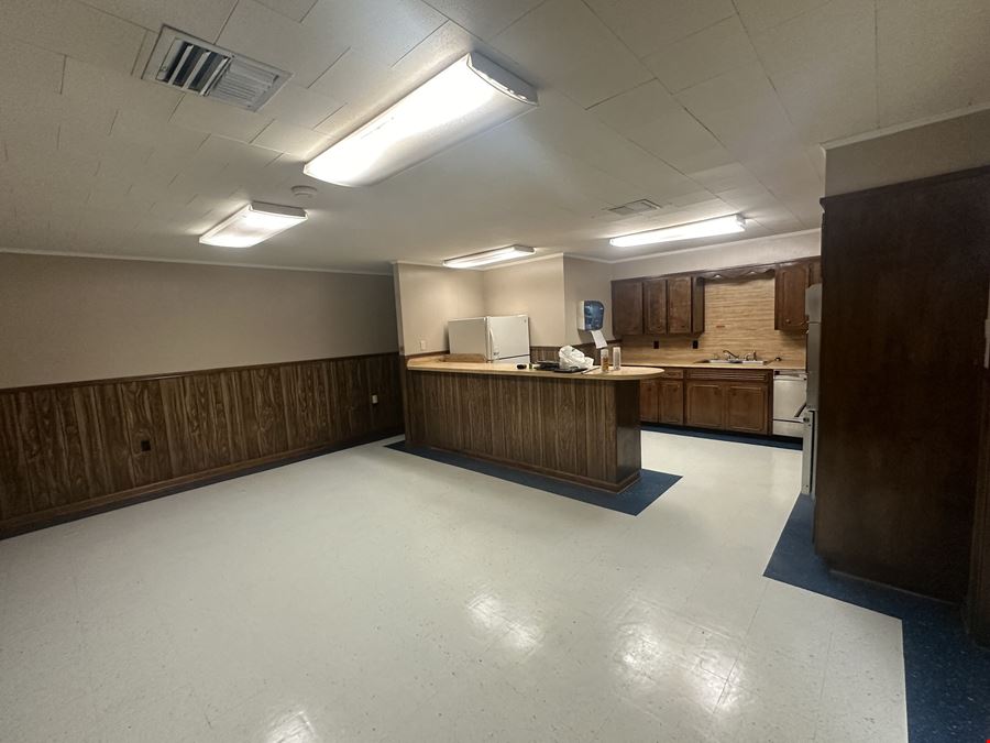 Evangeline Thruway Lafayette LA SE-2623