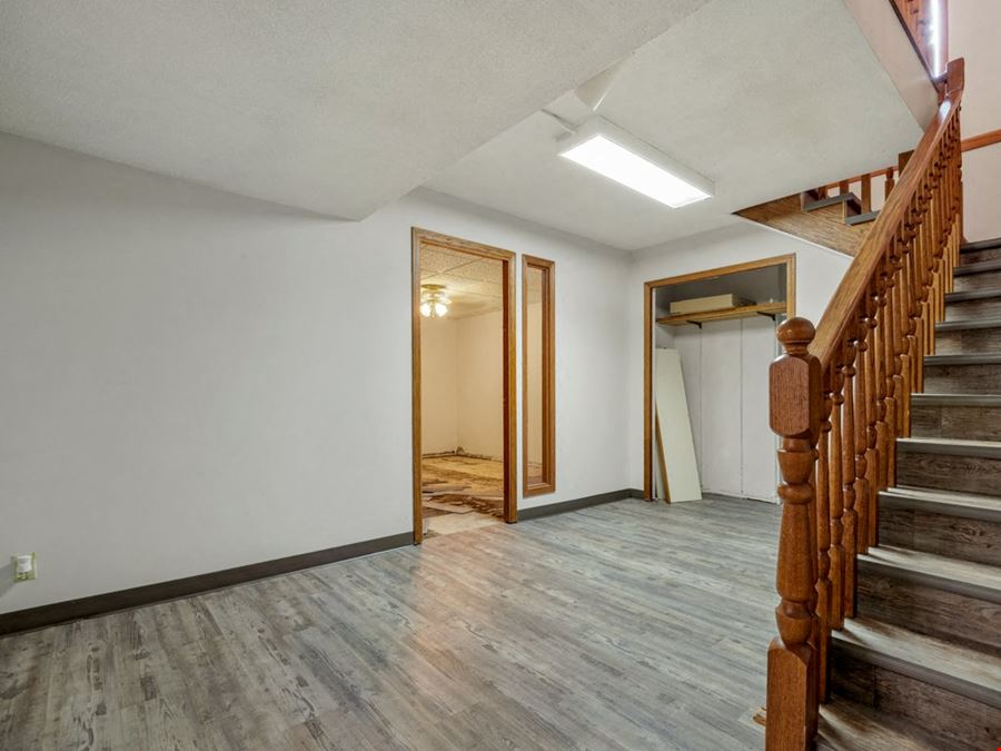 327 10 Street South
