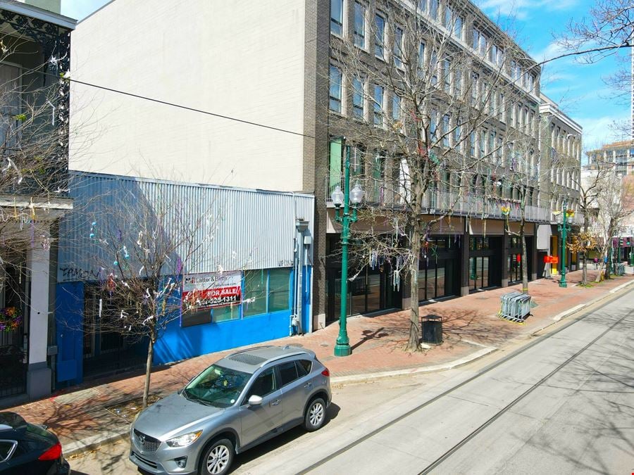 821 St Charles Ave