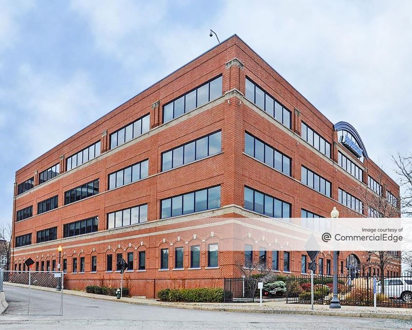 725 Broadway