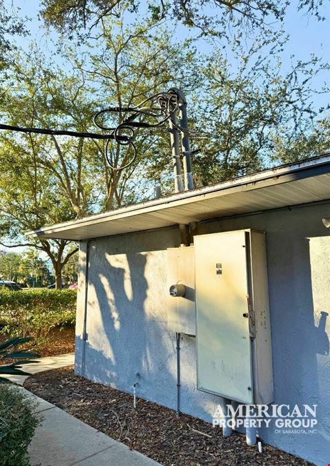 Stand Alone Medical/Office Near Manatee Memorial Hospital