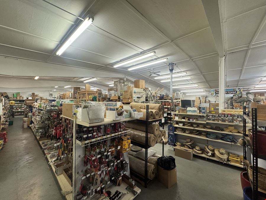 Retail/Warehouse Building