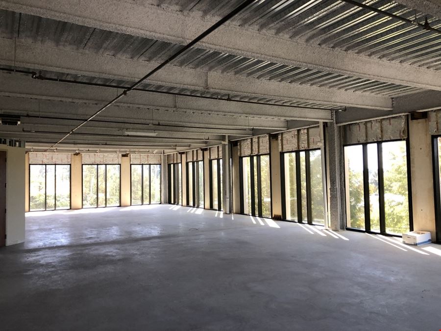 1439 Centre Court Third Floor