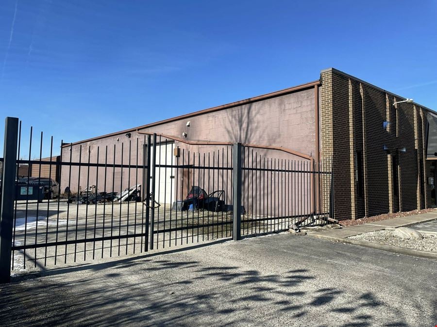 3270 Holeman Ave