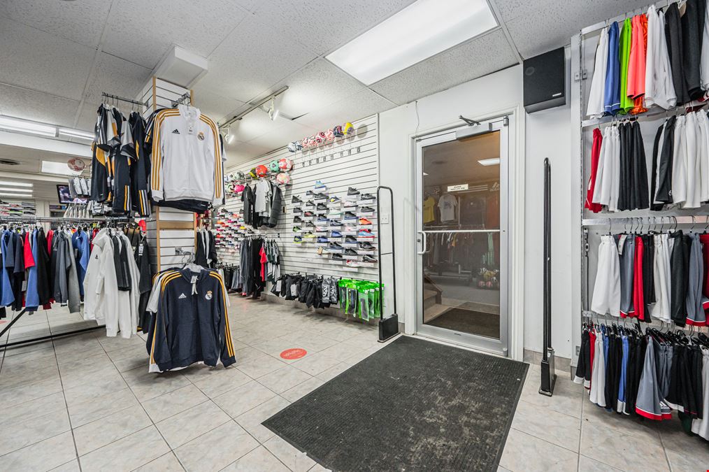 77 Ontario Street S. 