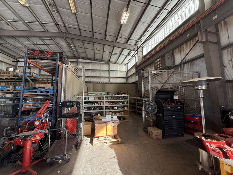 25-ton Crane Served Facility on 10 Acres