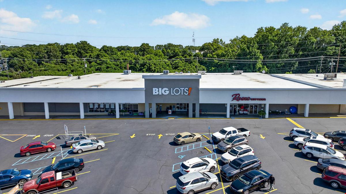 Pinewood Shopping Center