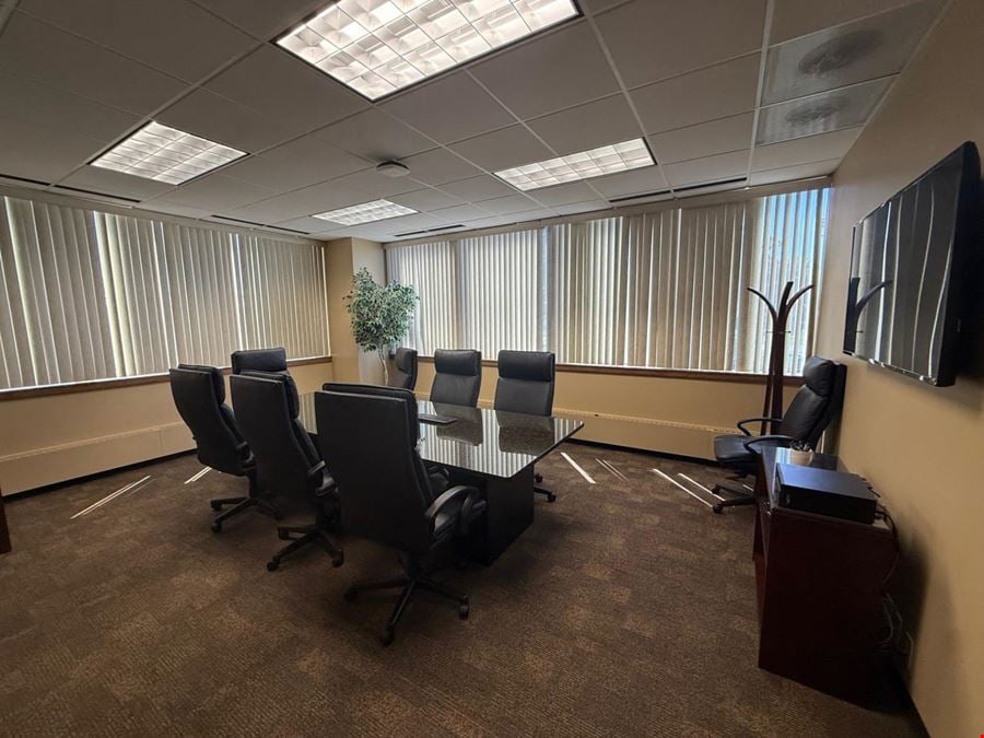 100 E Kimberly Rd, Lease