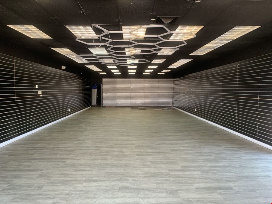2110-2128 Columbus Rd (US 62)