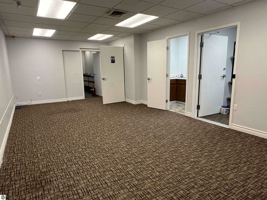2,510 SF Downtown Retail Building