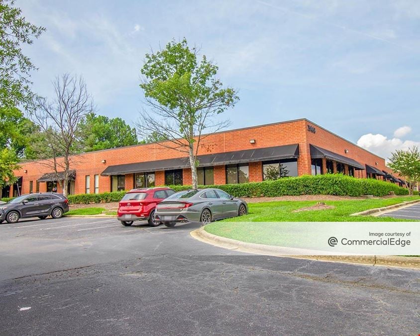 Lake Norman Commerce Center