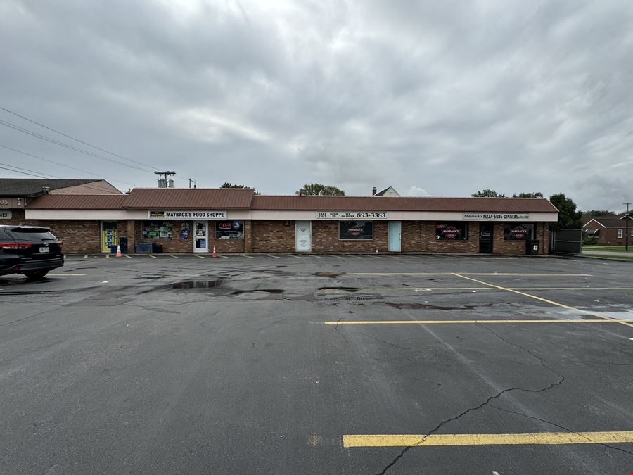 900+/- SF Retail/Office Space Available