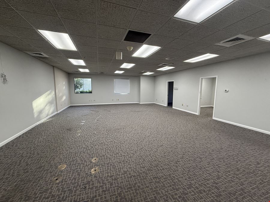 Office/ Warehouse Industrial Building