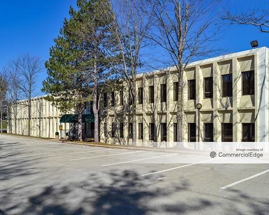 Preview of Office space for Rent at 2570 Boulevard of the Generals