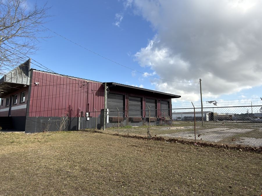 ±2,800 SF Industrial Facility on 1.76 Acres