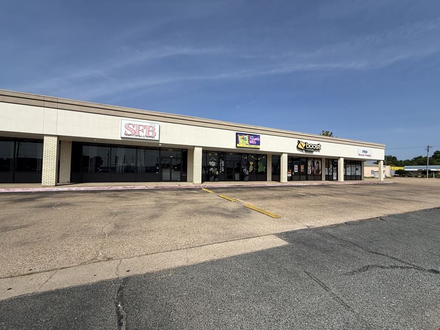 811-815 Benton Road
