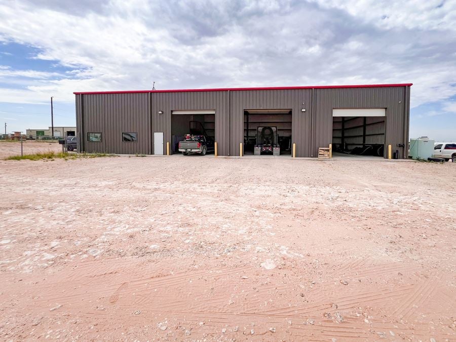 3719, 3719A & 3719B N. County Road 1148