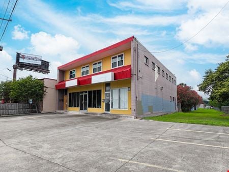 Preview of Retail space for Sale at 6919, 6921 Veterans Blvd