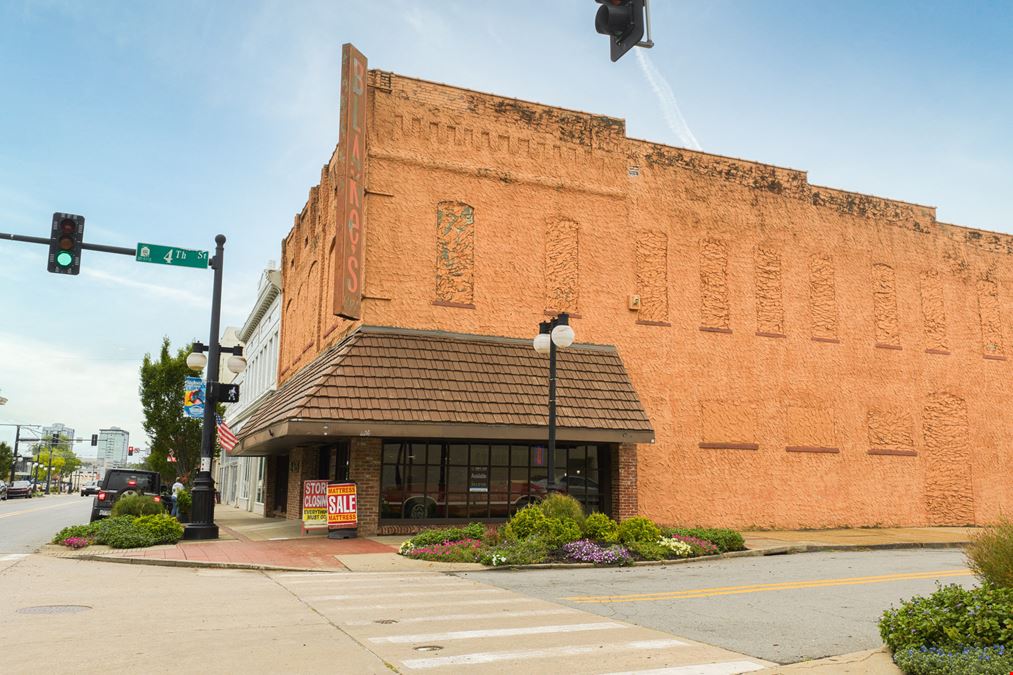 321 Main St
