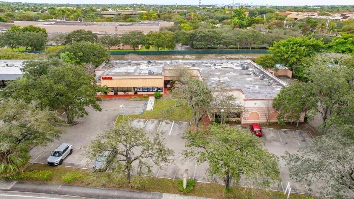 Prime Retail Shopping Plaza - Excellent Investment Opportunity with Upside Poten