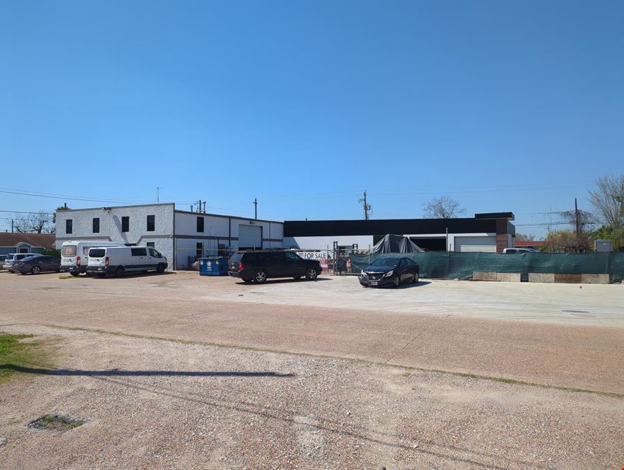 South Houston Warehouses: 10,410 sq ft / 28,400 sq ft Lot
