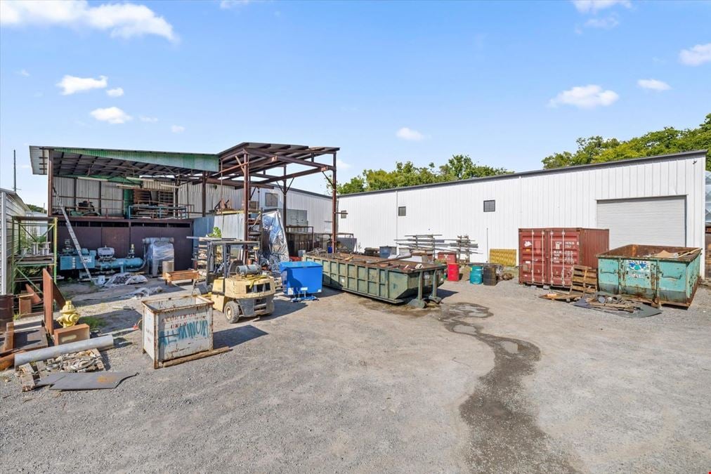 Conditioned Industrial Facility with 8 Cranes