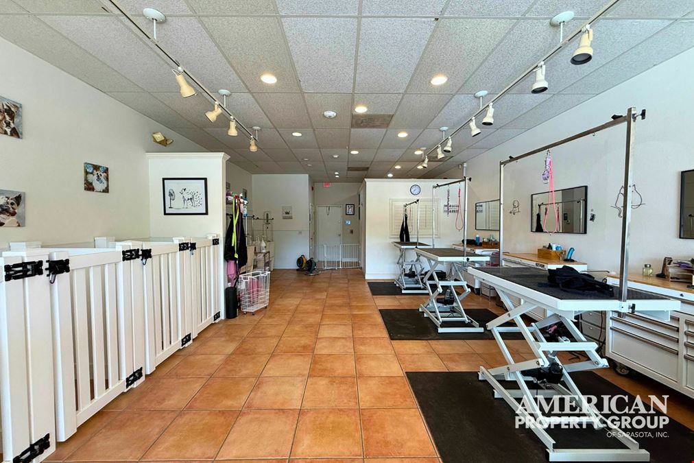5900 S Tamiami Trl